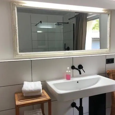 Gutshof Πανσιόν Bastorf