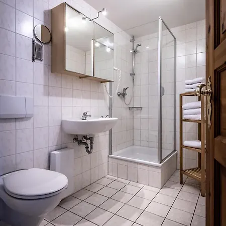 Gutshof Πανσιόν Bastorf