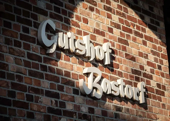 Gutshof بيت ضيافة Bastorf